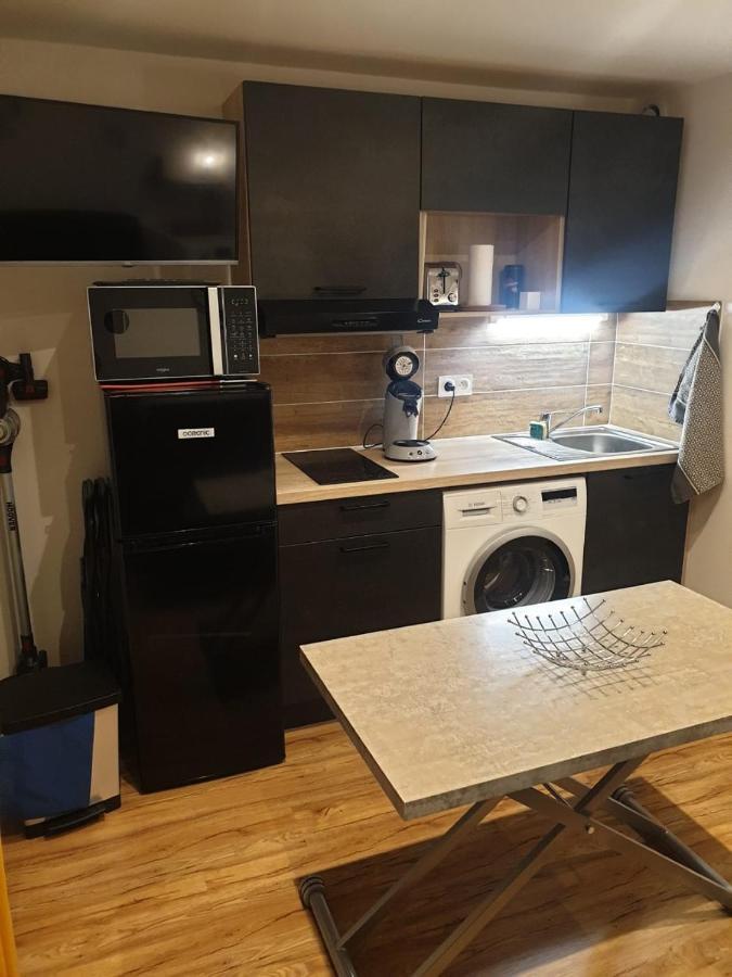 Le 67,Ski Et Randonnee,Lave Linge,Seche Linge,Parking Bernex Exteriör bild